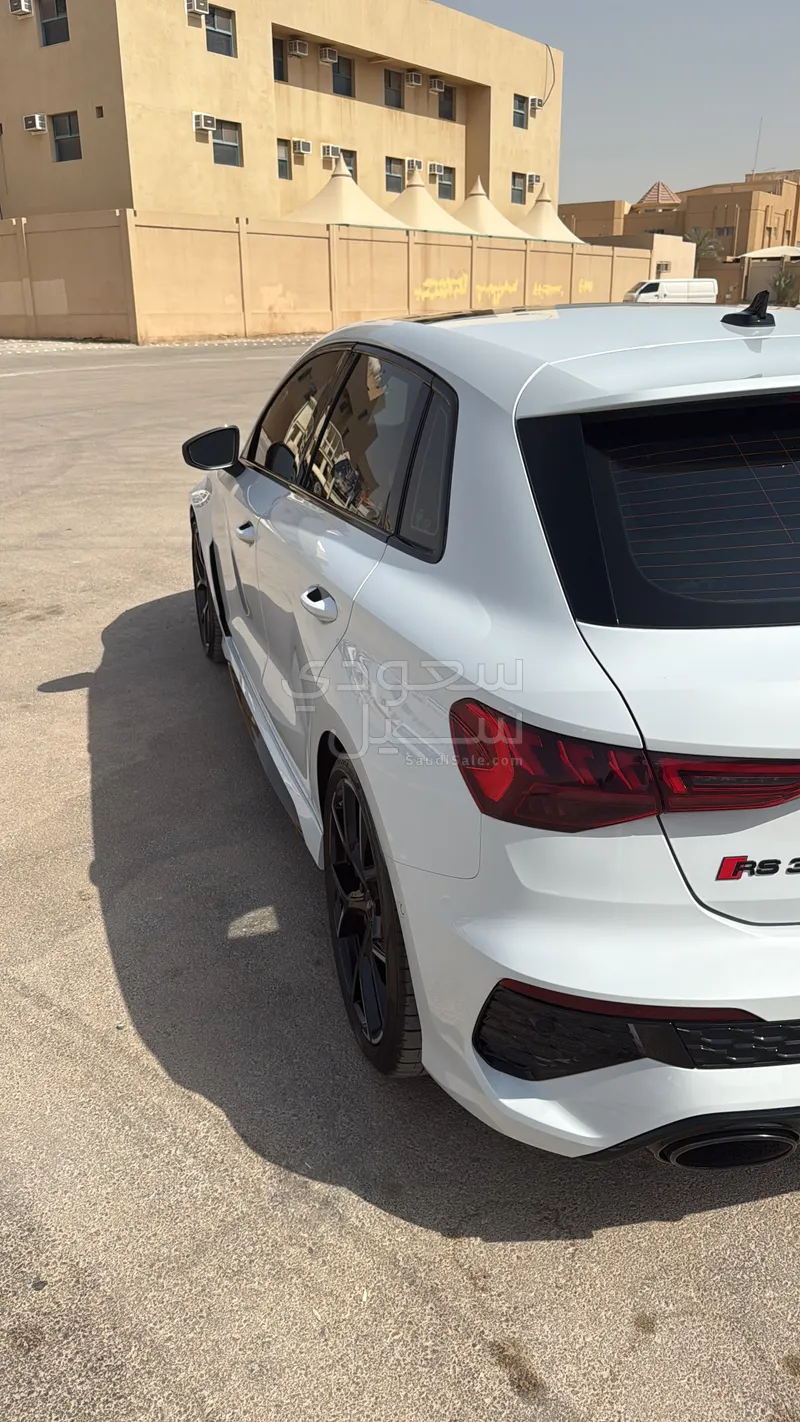 2024 اودي ار اس 3
