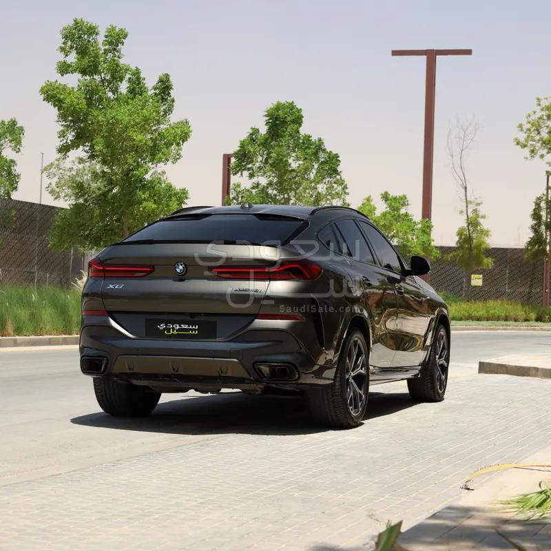 2024 بي ام دبليو الفئة اكس 6 40أي