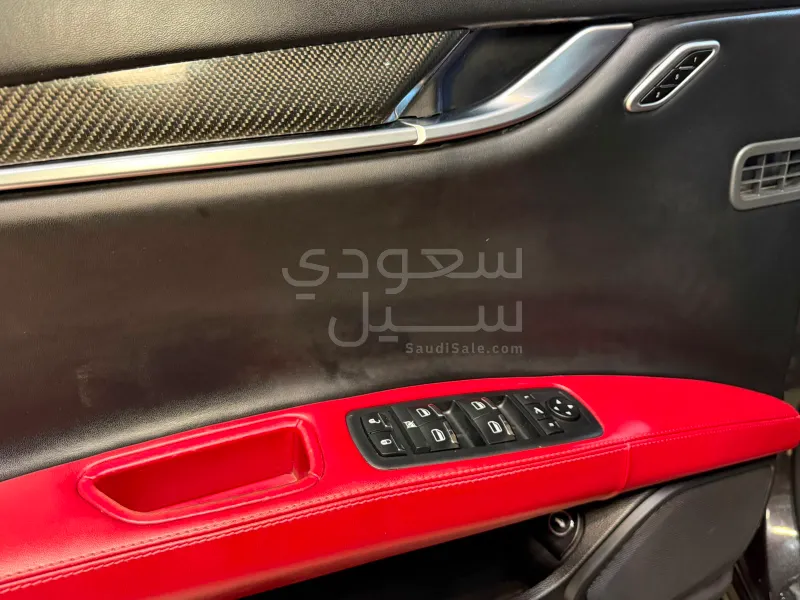 2015 مازيراتي جيبلي