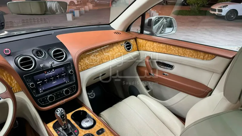 2019 Bentley Bentayga First Edition