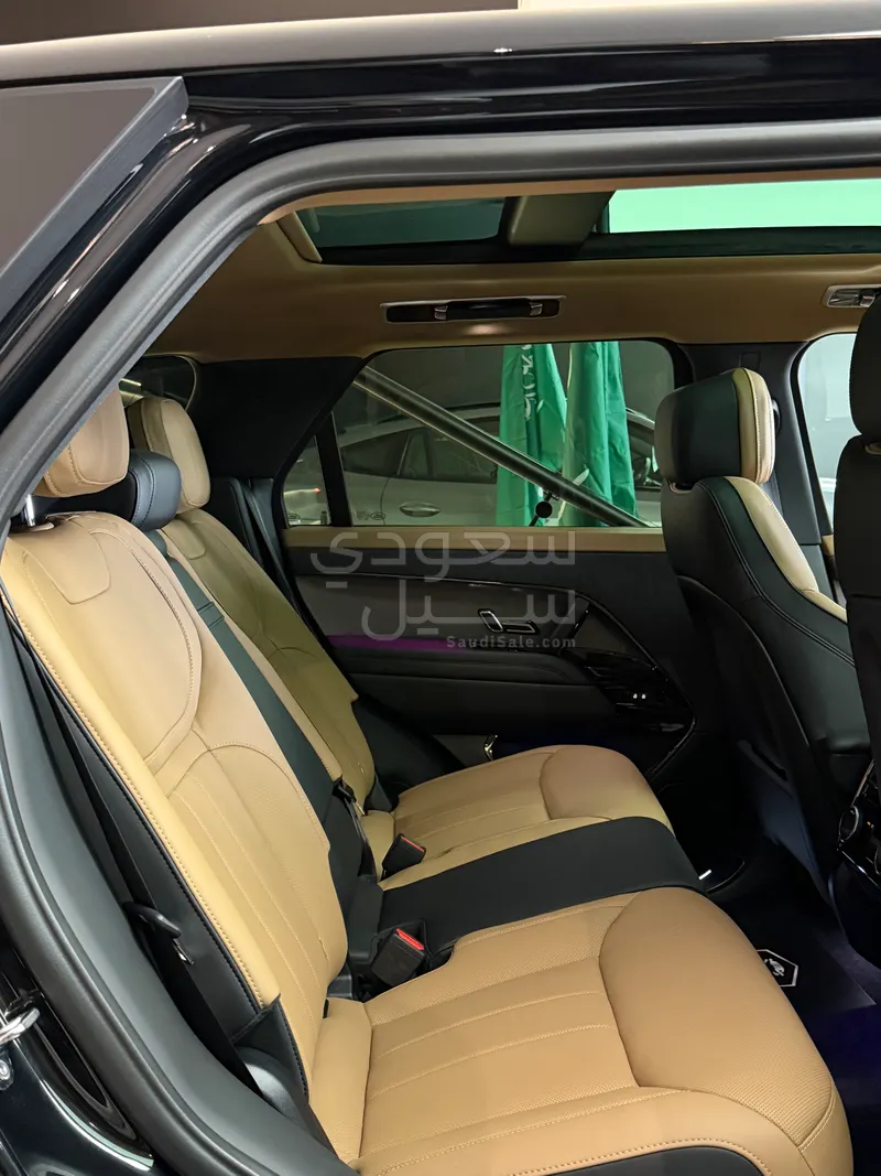2025 لاند روفر رينج روفر سبورت اتش اس اي