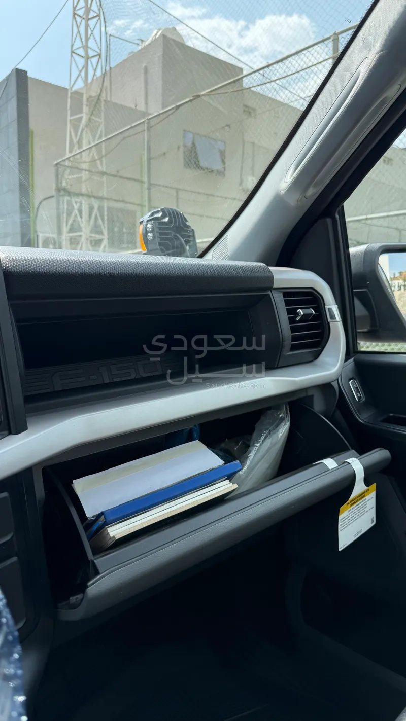 2023 فورد اف 150