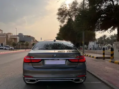 2018 بي ام دبليو الفئة السابعة 740 إل أي