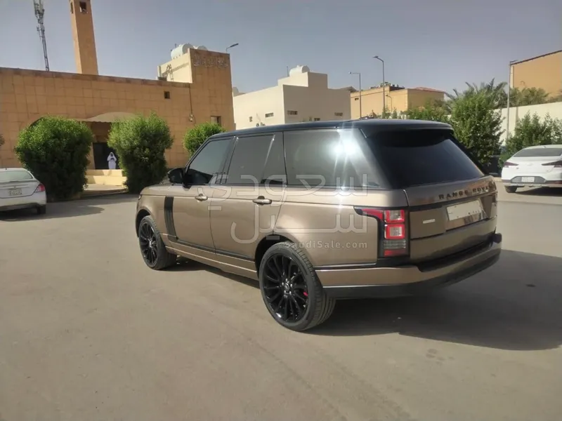 2015 لاند روفر رينج روفر فوج اوتوبيوغرافي
