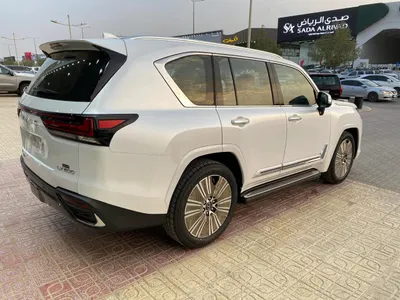 2026 لكزس إل إكس 600 BB
