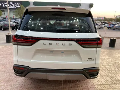 2026 لكزس إل إكس 600 BB
