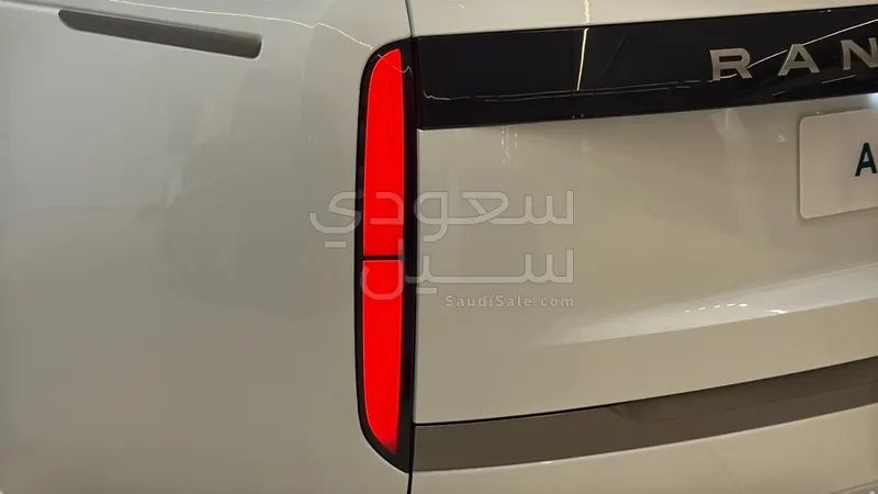2025 لاند روفر رينج روفر اتش اس اي