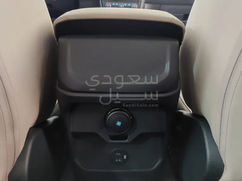 2025 فورد ايفرست