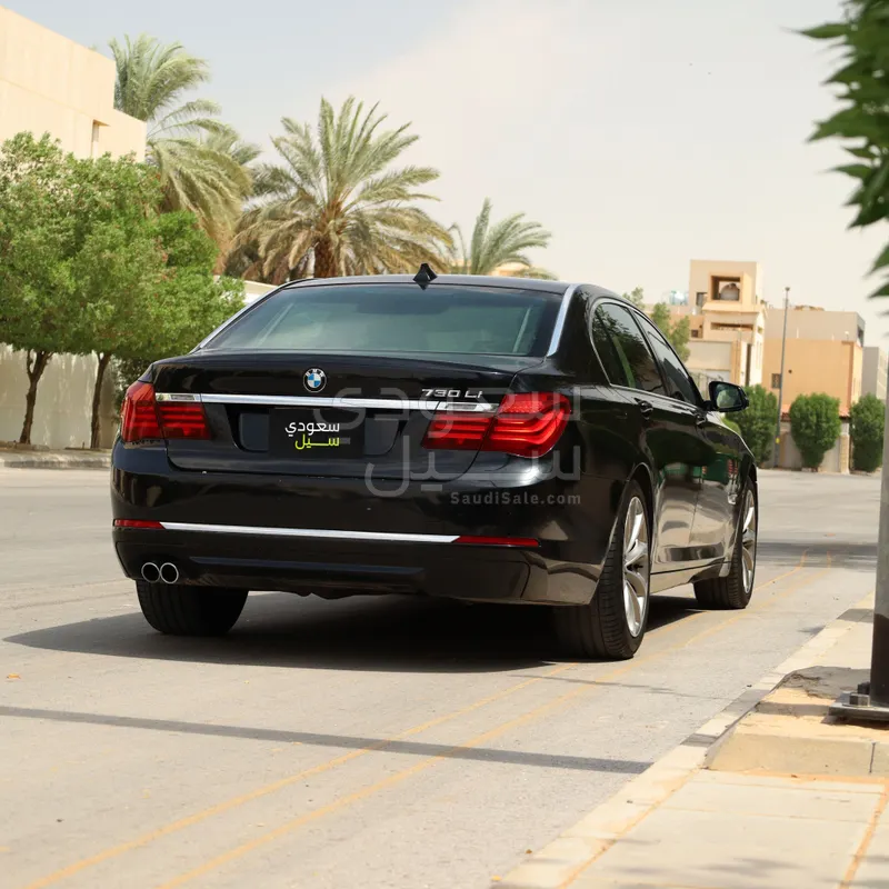 2015 بي ام دبليو الفئة السابعة 730 إل أي