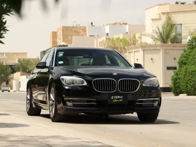 2015 بي ام دبليو الفئة السابعة 730 إل أي
