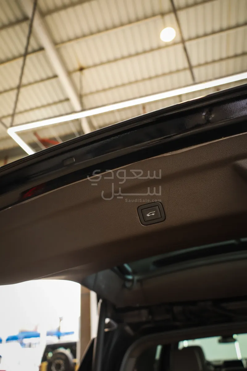 2023 جي ام سي يوكون اس ال اي