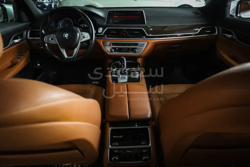 2019 بي ام دبليو الفئة السابعة 730 إل أي