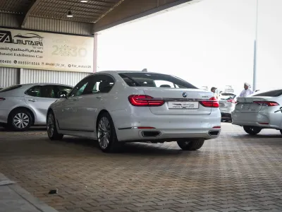 2019 بي ام دبليو الفئة السابعة 730 إل أي