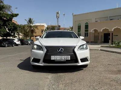 2014 لكزس إل إس 460 إل