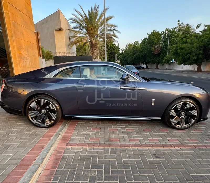 2025 رولز رويس سبيكتر
