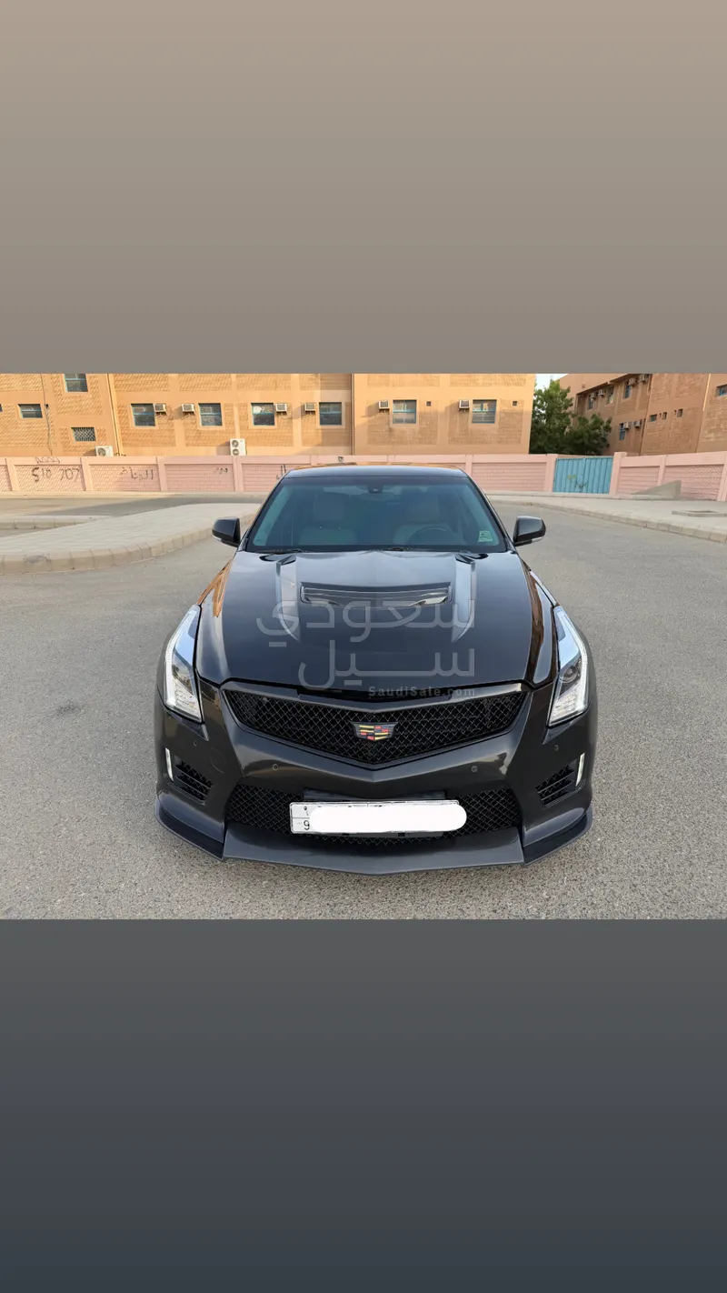 2018 كاديلاك اي تي اس