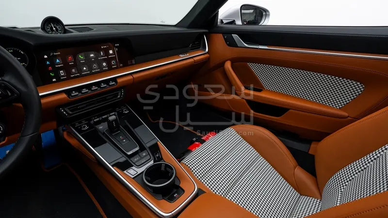 2025 بورش 911 توربو