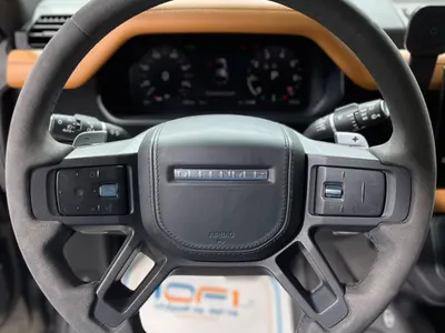 2023 لاند روفر ديفيندر V8 P525 ادشن