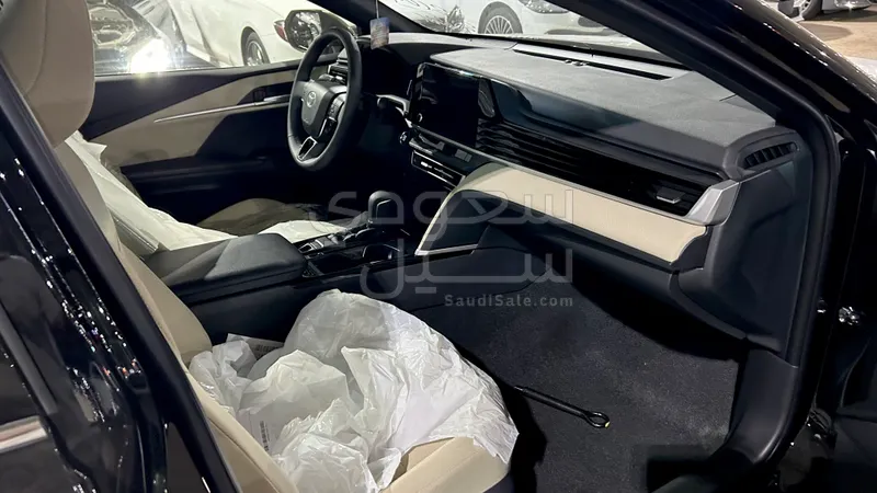 2026 تويوتا كامري ال اي