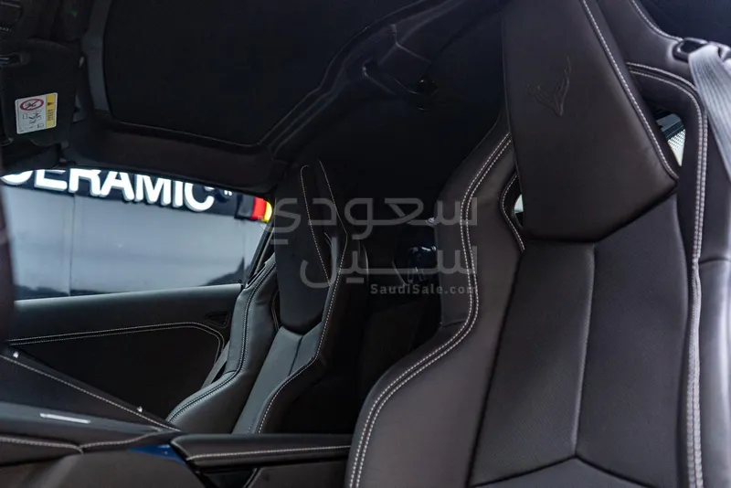 2025 شفروليه كورفيت سي 8