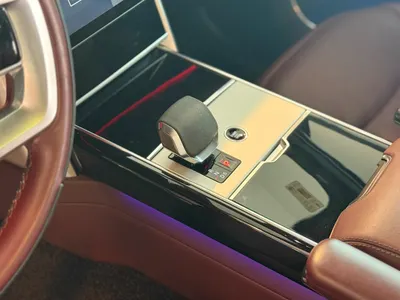 2024 لاند روفر رينج روفر اتش اس اي