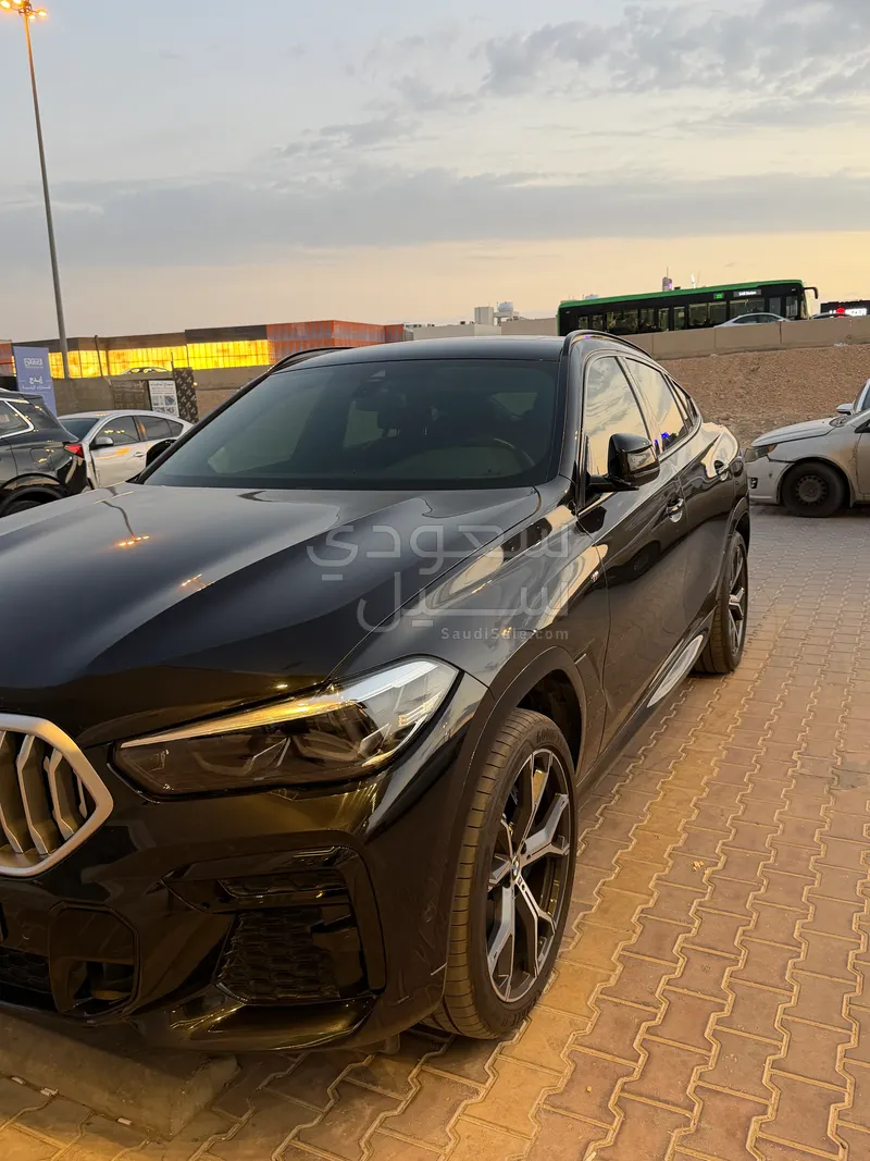 2023 بي ام دبليو الفئة اكس 6 إم كت
