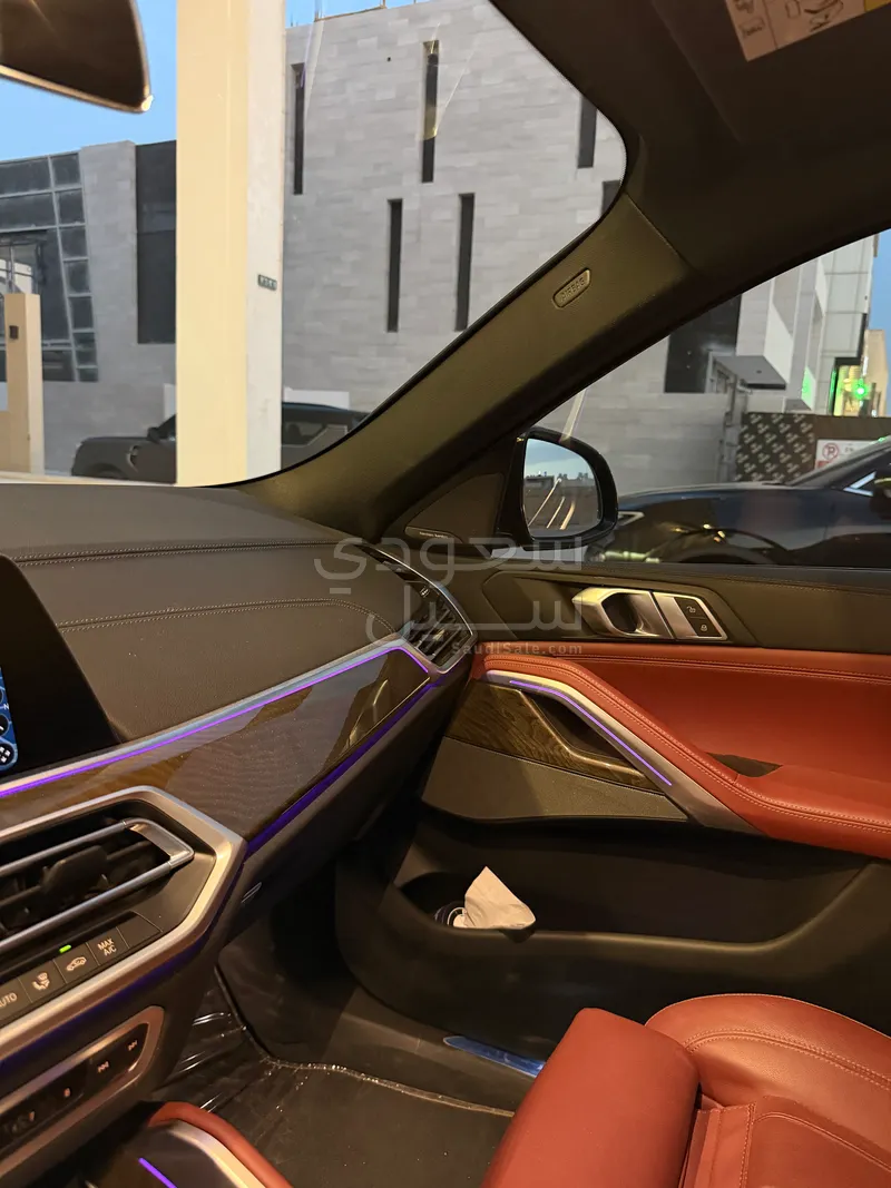 2023 بي ام دبليو الفئة اكس 6 إم كت