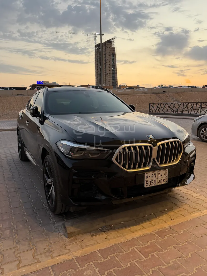 2023 بي ام دبليو الفئة اكس 6 إم كت