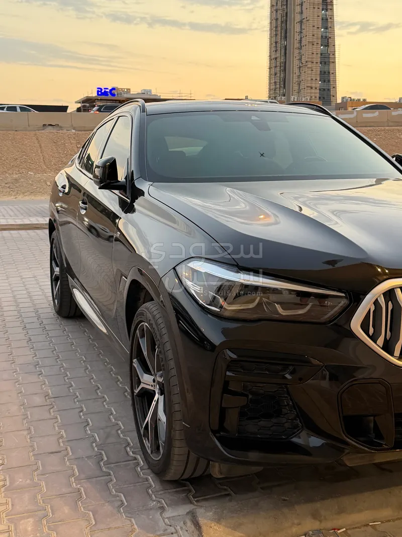 2023 بي ام دبليو الفئة اكس 6 إم كت