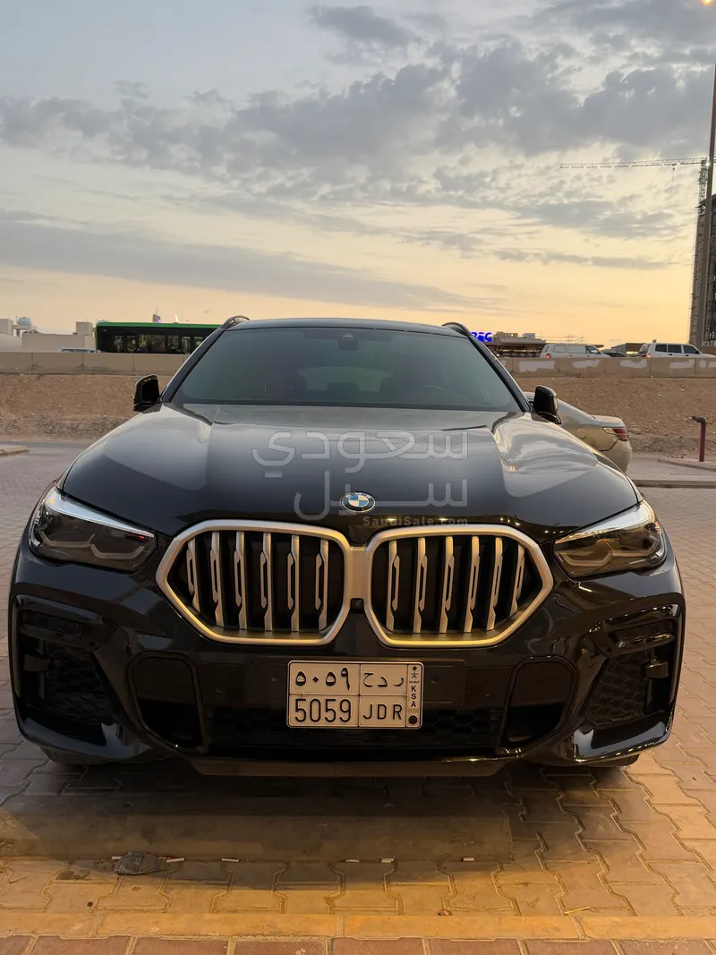 2023 بي ام دبليو الفئة اكس 6 إم كت