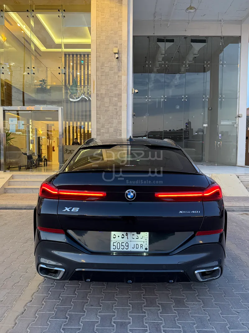 2023 بي ام دبليو الفئة اكس 6 إم كت
