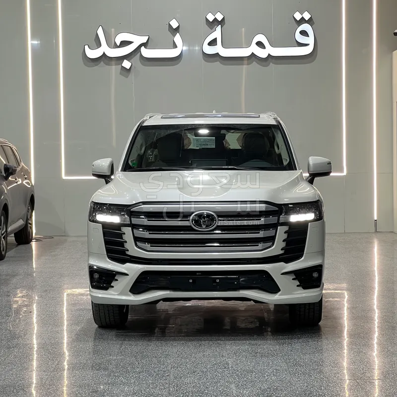 2026 تويوتا لاند كروزر جي اكس ار