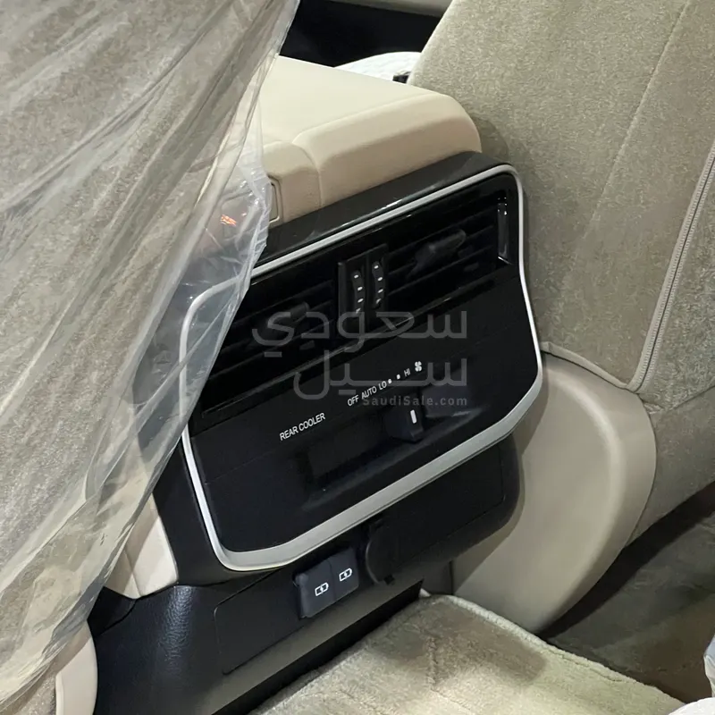 2026 تويوتا لاند كروزر جي اكس ار2