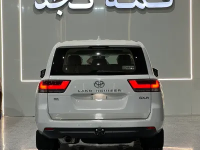 2026 تويوتا لاند كروزر جي اكس ار2