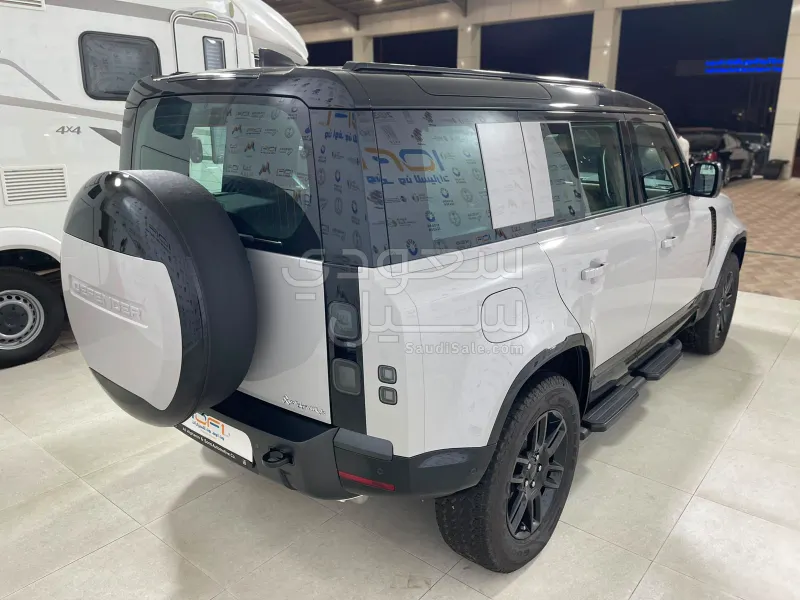 2026 لاند روفر ديفيندر 110 اكس داينمك