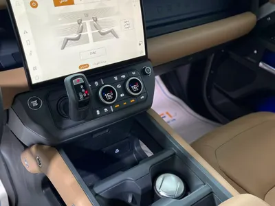 2026 لاند روفر ديفيندر 110 اكس داينمك