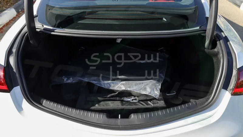 2026 مرسيدس - بنز سي إل إي 200