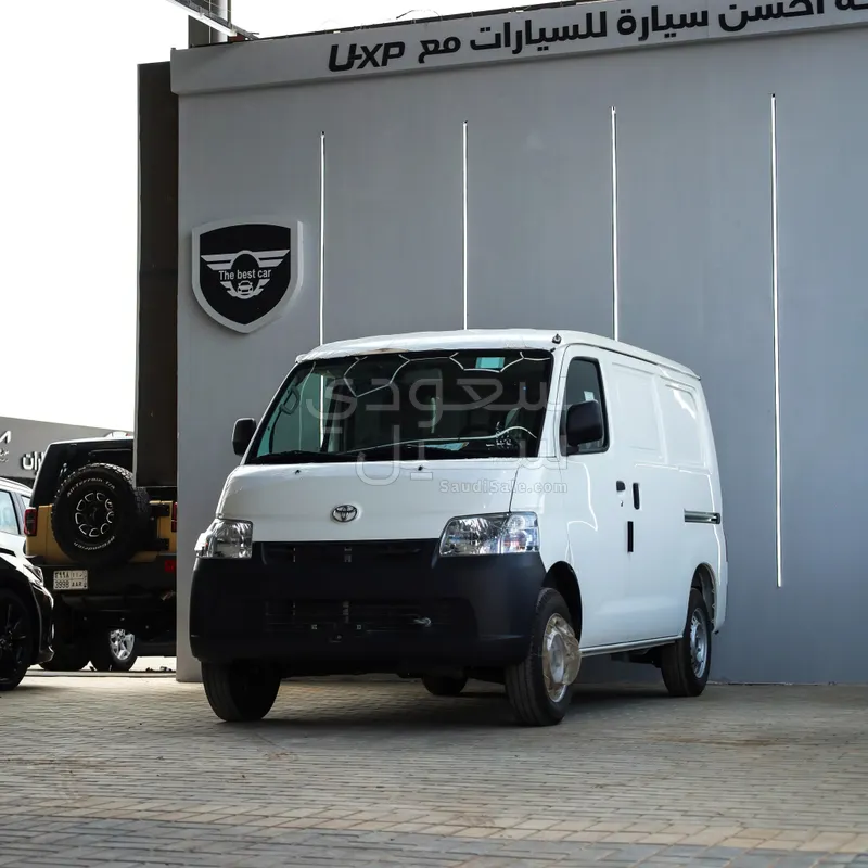 2026 تويوتا لايت ايس فان