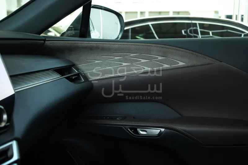 2026 لكزس أر إكس 350