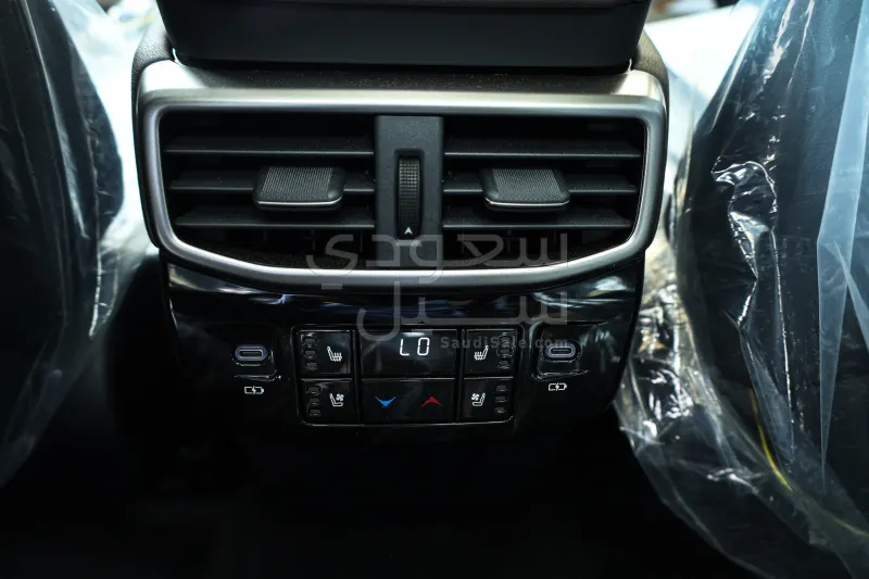 2026 لكزس أر إكس 350
