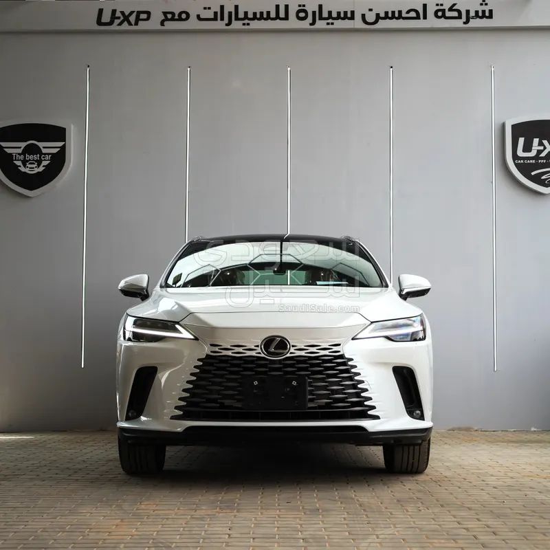 2026 لكزس أر إكس 350