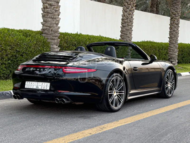 2016 بورش 911 كاريرا 4