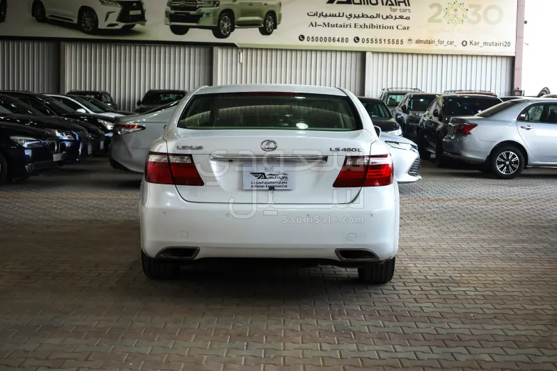2007 لكزس إل إس 460 إل