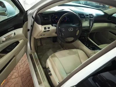 2007 لكزس إل إس 460 إل
