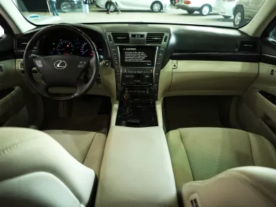 2007 لكزس إل إس 460 إل