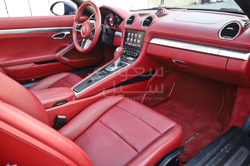 2024 بورش 718 بوكستر اس