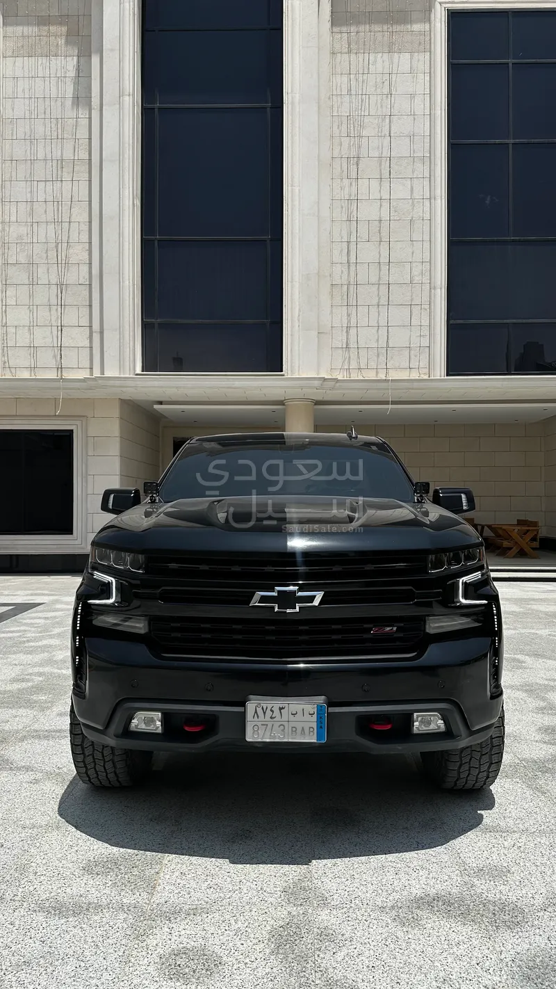 2021 شفروليه سلفرادو تريل بوس