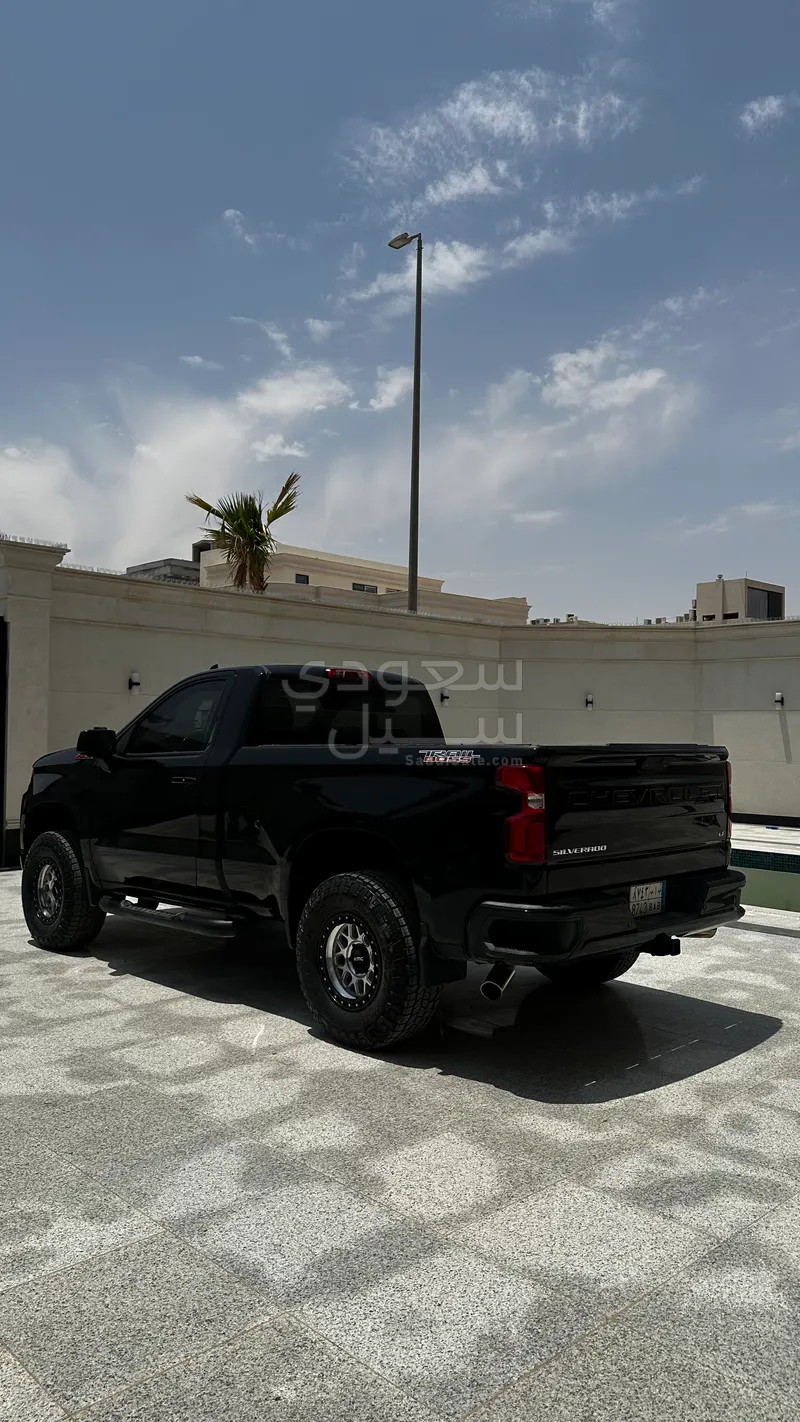 2021 شفروليه سلفرادو تريل بوس