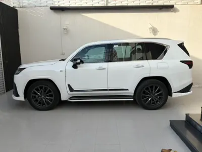 2026 لكزس إل إكس 600 إف
