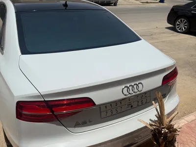 2015 اودي اي 8 ال 50 تي اف اس اي